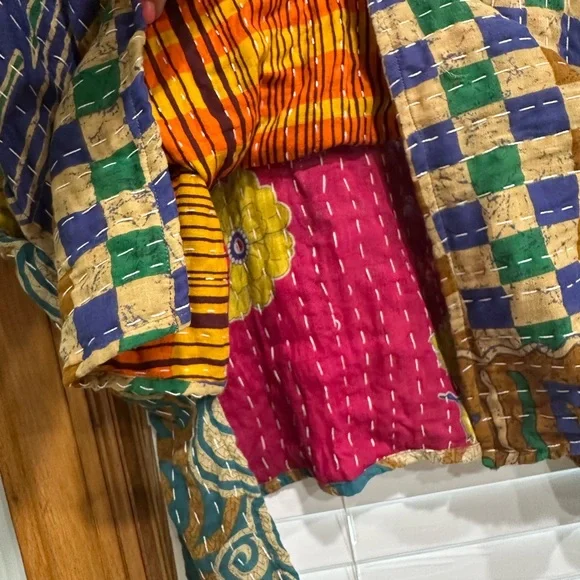 Handmade Kantha Cropped Top - Picture 3 of 8